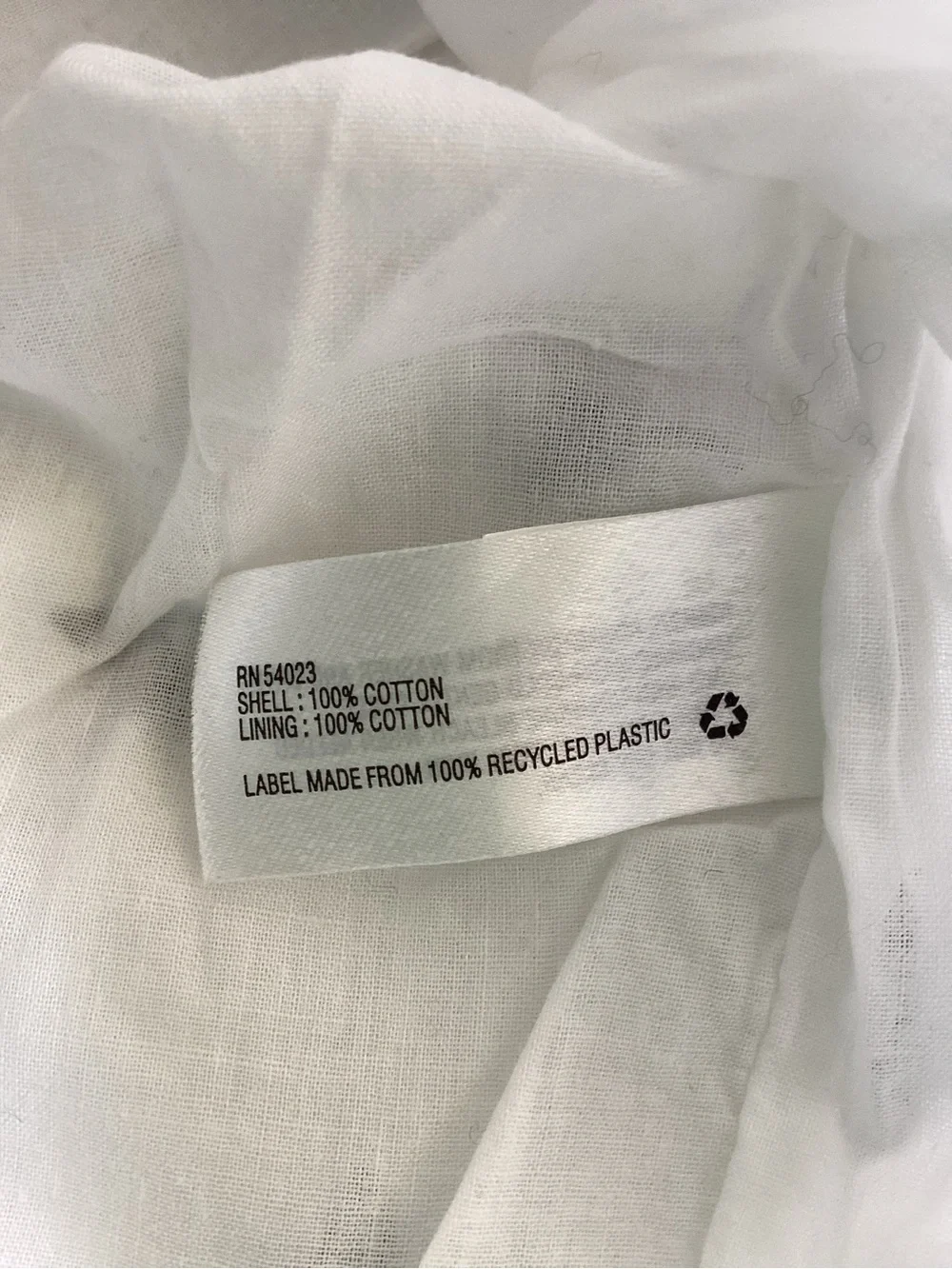 GAP sleeveless white